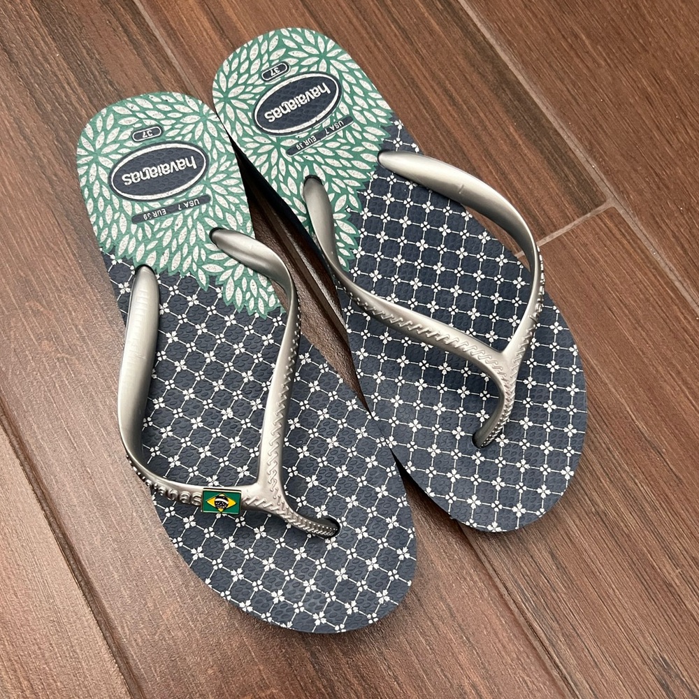 AUTHENTIC NWOT Brazil Exclusive Havaianas Wedge Flip Flops